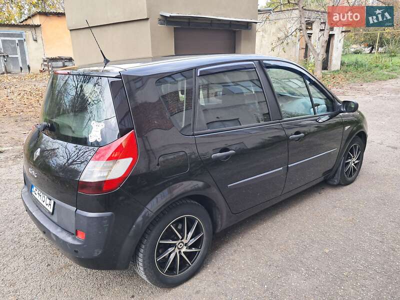 Минивэн Renault Scenic 2006 в Черновцах