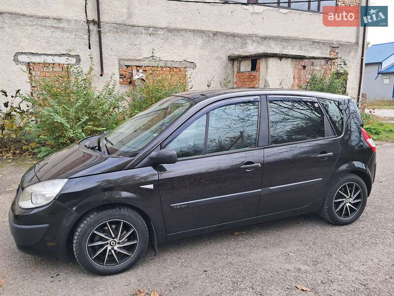 Минивэн Renault Scenic 2006 в Черновцах