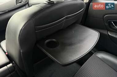 Мінівен Renault Scenic 2012 в  фото 55 Мінівен Renault Scenic 2012 в