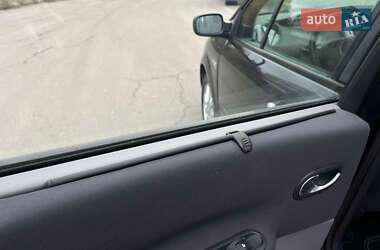 Мінівен Renault Scenic 2006 в  фото 24 Мінівен Renault Scenic 2006 в