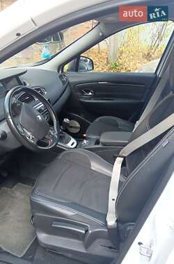 Мінівен Renault Scenic 2015 в  фото 2 Мінівен Renault Scenic 2015 в