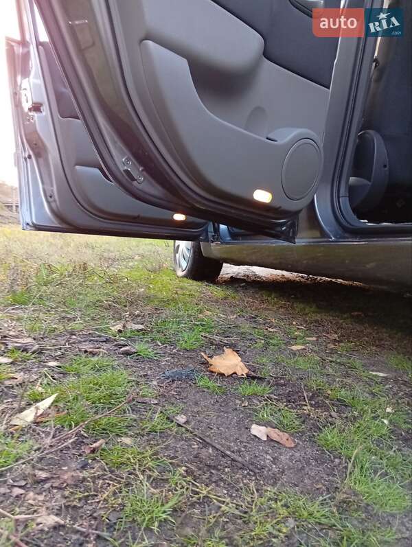 Мінівен Renault Scenic 2008 в Полтаві фото 33 Мінівен Renault Scenic 2008 в Полтаві