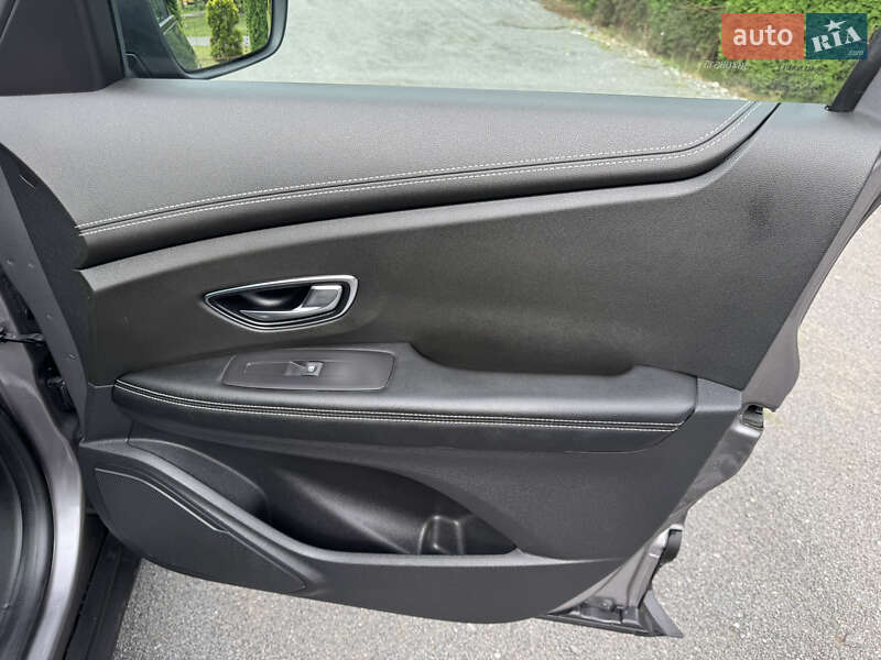 Минивэн Renault Scenic 2016 в Хмельницком