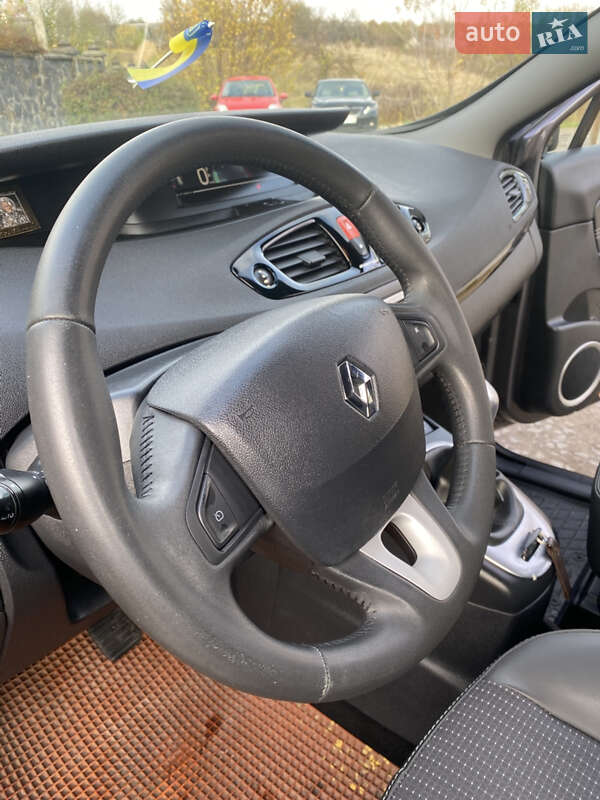 Минивэн Renault Scenic 2011 в Ровно