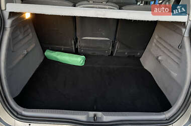 Минивэн Renault Scenic 2005 в  фото 28 Минивэн Renault Scenic 2005 в