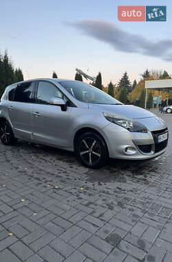 Мінівен Renault Scenic 2011 в Дубні