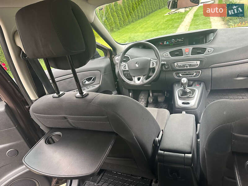 Минивэн Renault Scenic 2011 в Ивано-Франковске