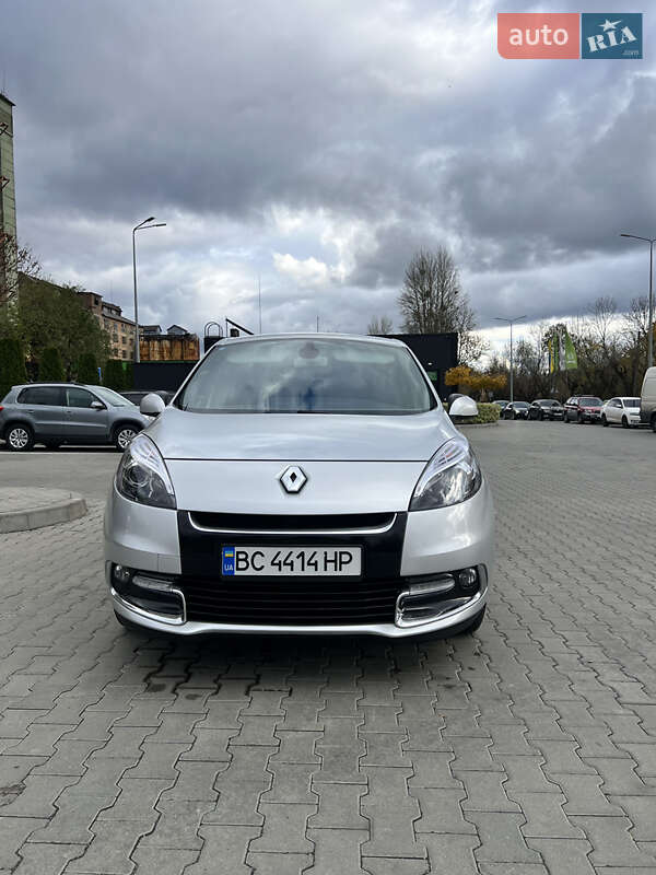 Renault Scenic 2012