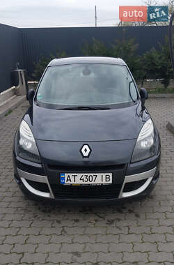 Мінівен Renault Scenic 2009 в Івано-Франківську
