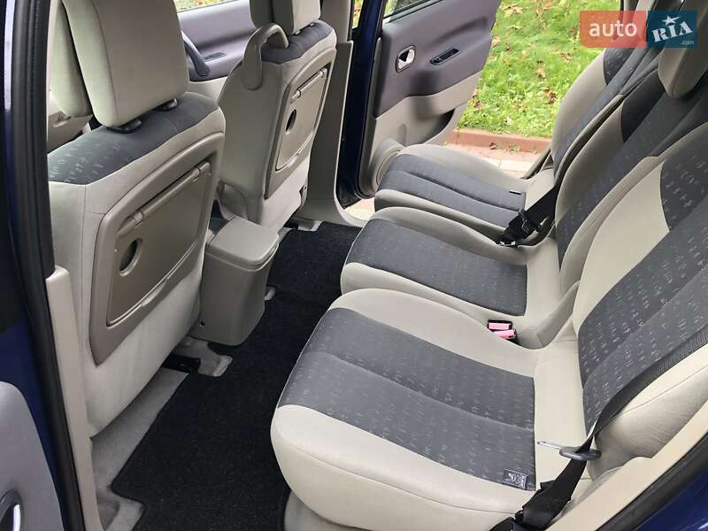 Минивэн Renault Scenic 2005 в Красилове фото 39 Минивэн Renault Scenic 2005 в Красилове