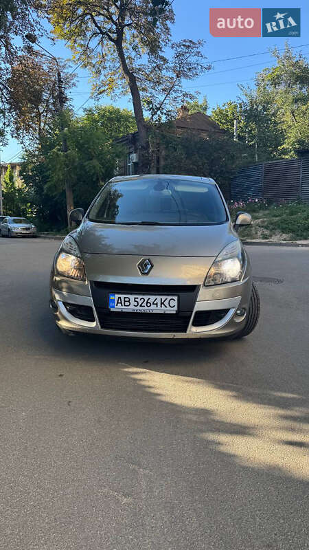 Минивэн Renault Scenic 2010 в Киеве