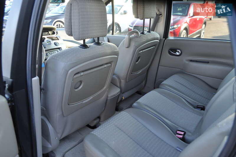 Минивэн Renault Scenic 2004 в Киеве фото 45 Минивэн Renault Scenic 2004 в Киеве