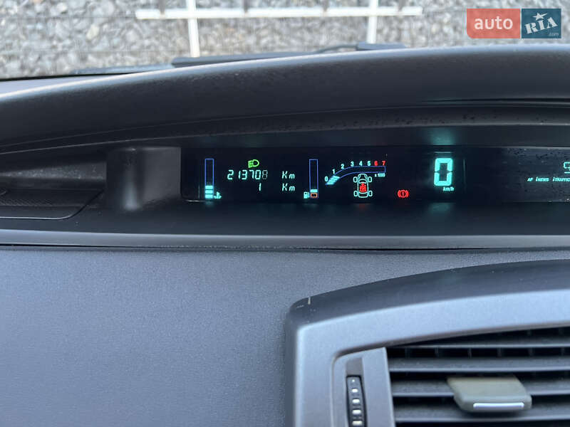 Мінівен Renault Scenic 2005 в Житомирі фото 16 Мінівен Renault Scenic 2005 в Житомирі