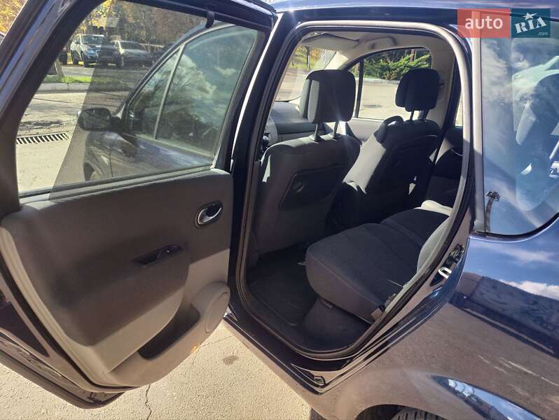 Мінівен Renault Scenic 2007 в Луцьку