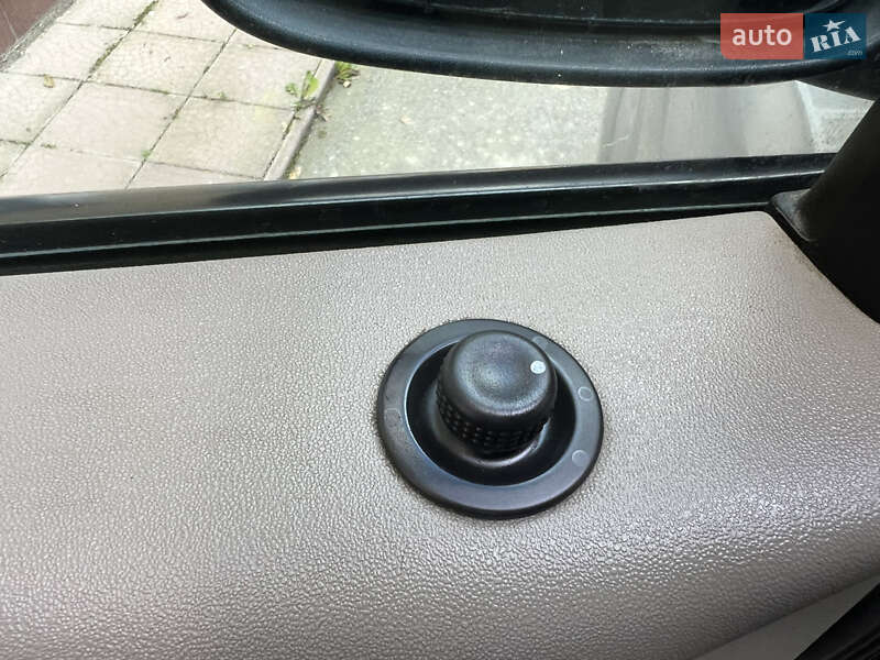 Минивэн Renault Scenic 2004 в Виннице фото 58 Минивэн Renault Scenic 2004 в Виннице