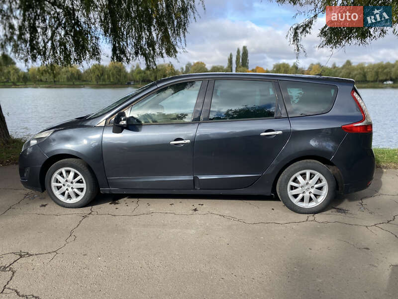 Минивэн Renault Scenic 2011 в Ровно
