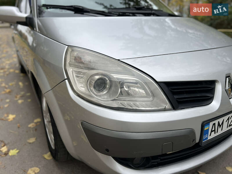 Минивэн Renault Scenic 2007 в Звягеле
