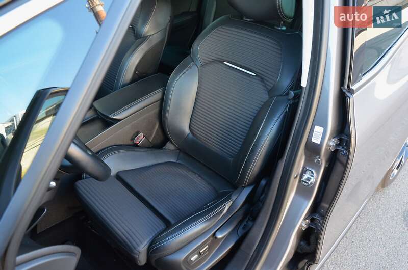Мінівен Renault Scenic 2019 в Києві фото 24 Мінівен Renault Scenic 2019 в Києві