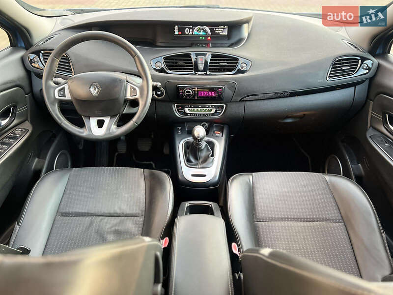 Мінівен Renault Scenic 2012 в Луцьку