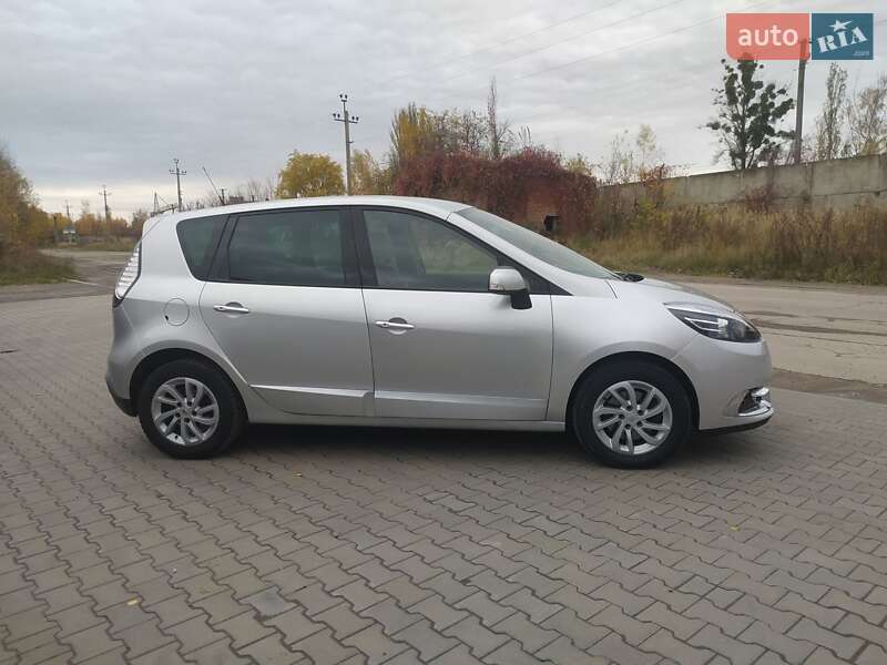 Минивэн Renault Scenic 2013 в Рожище