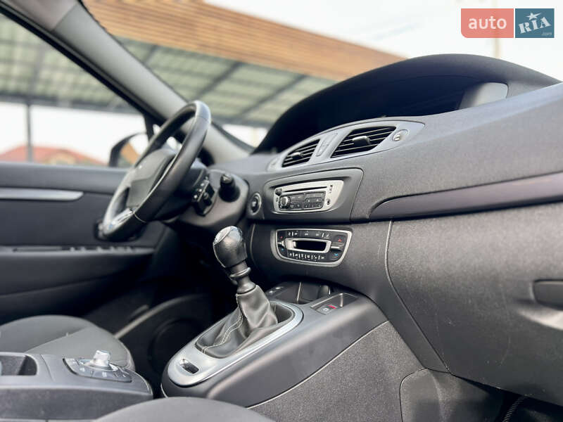 Минивэн Renault Scenic 2015 в Виннице