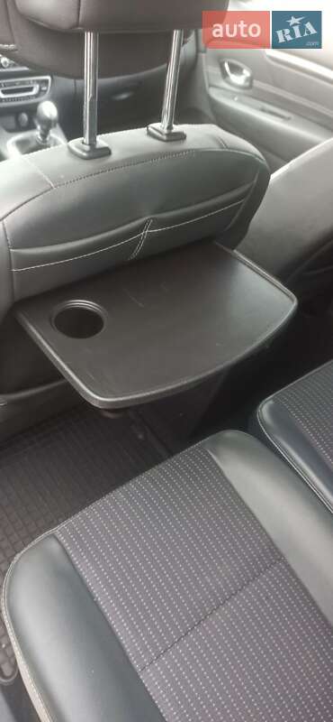 Мінівен Renault Scenic 2014 в Дубні
