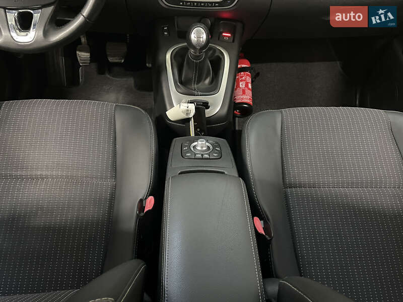 Мінівен Renault Scenic 2013 в Стрию фото 60 Мінівен Renault Scenic 2013 в Стрию