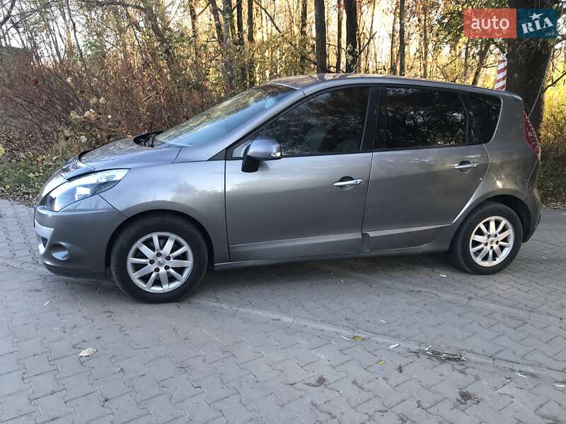 Минивэн Renault Scenic 2010 в Хмельницком