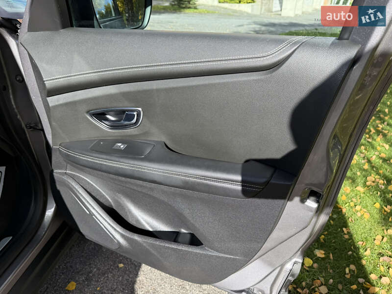 Мінівен Renault Scenic 2017 в Хмельницькому