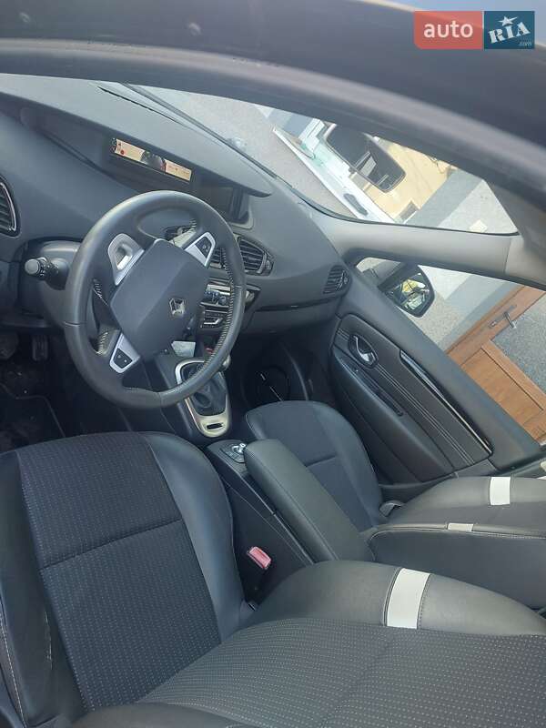 Минивэн Renault Scenic 2011 в Тернополе