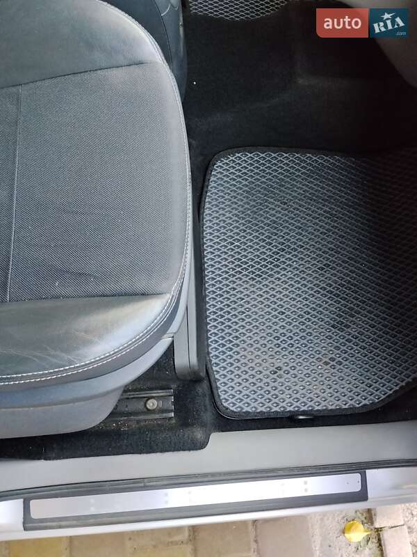 Мінівен Renault Scenic 2005 в Миргороді фото 24 Мінівен Renault Scenic 2005 в Миргороді