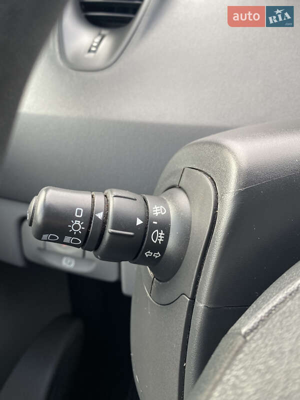 Мінівен Renault Scenic 2008 в Кременчуці