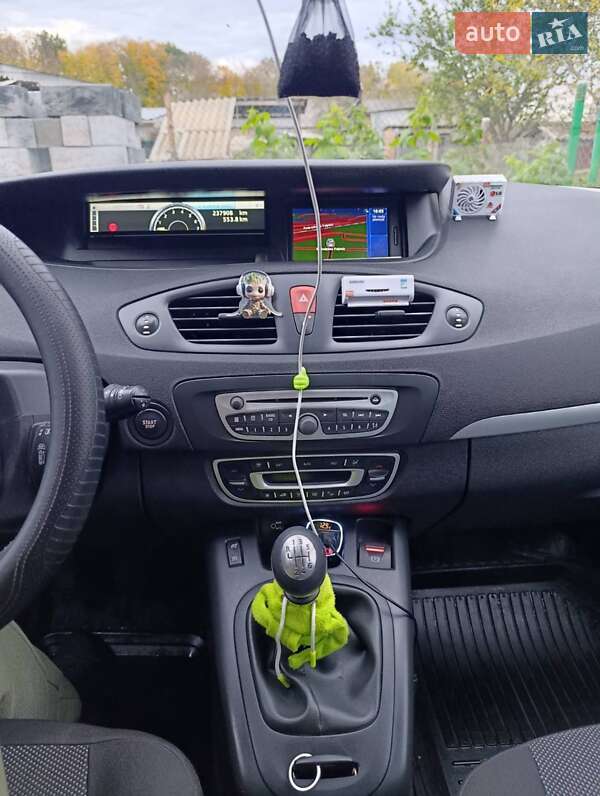 Мінівен Renault Scenic 2010 в Рівному фото 2 Мінівен Renault Scenic 2010 в Рівному