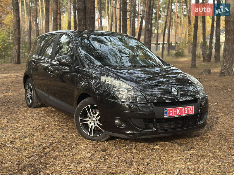 Минивэн Renault Scenic 2010 в Киеве