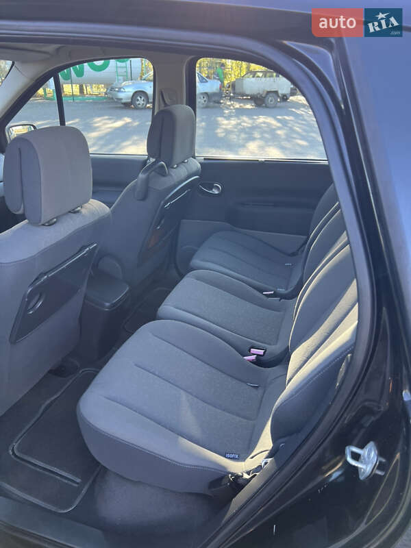 Мінівен Renault Scenic 2007 в Луцьку фото 14 Мінівен Renault Scenic 2007 в Луцьку