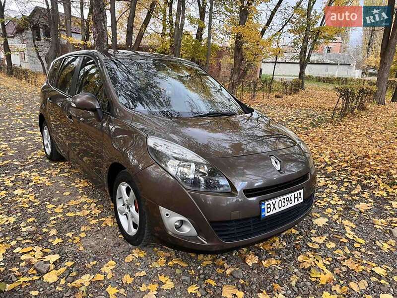 Минивэн Renault Scenic 2011 в Черновцах фото 58 Минивэн Renault Scenic 2011 в Черновцах