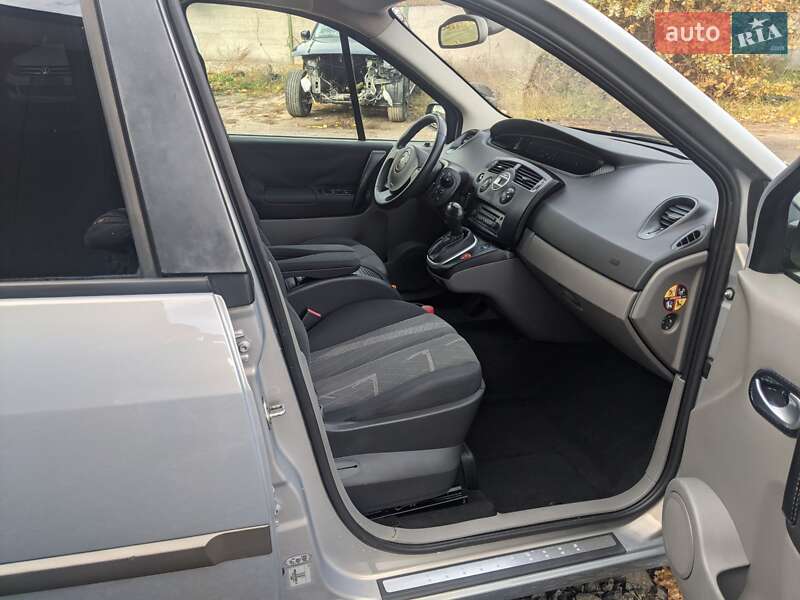 Минивэн Renault Scenic 2004 в Ковеле