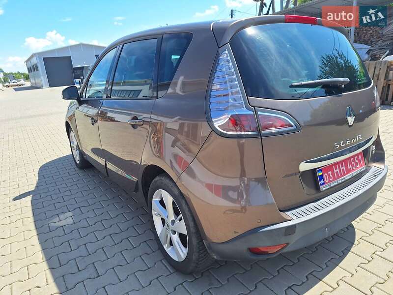 Мінівен Renault Scenic 2013 в Нововолинську
