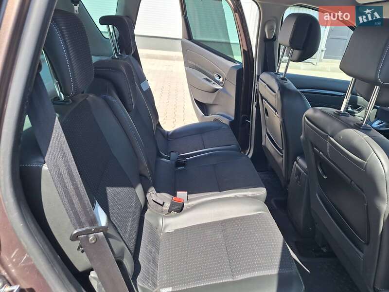 Мінівен Renault Scenic 2013 в Нововолинську