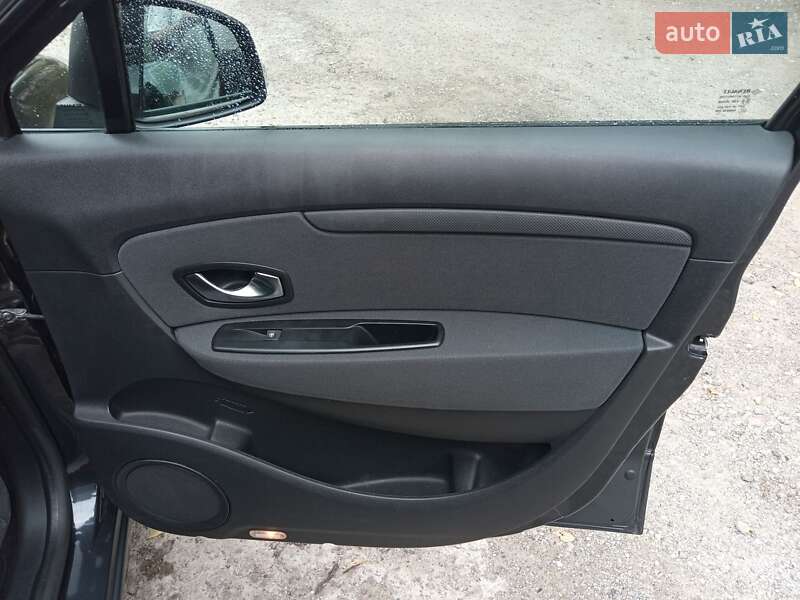 Мінівен Renault Scenic 2011 в Дніпрі