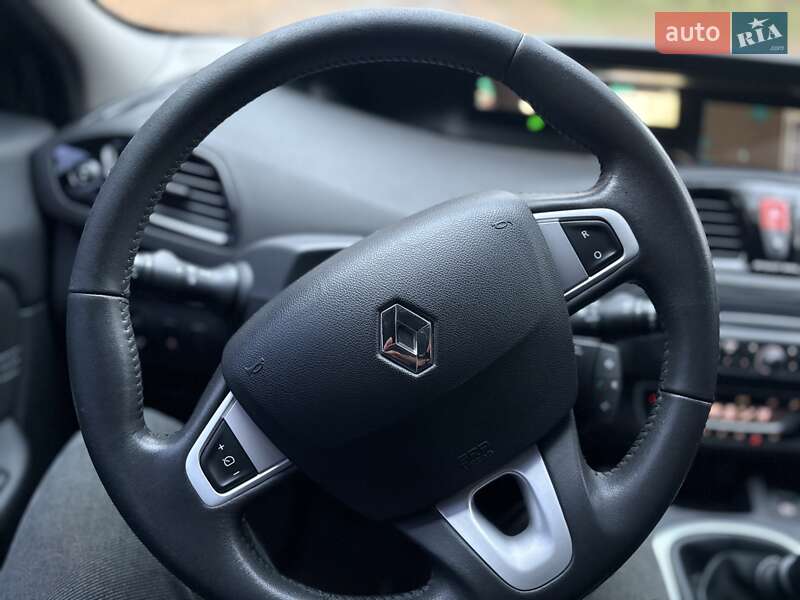 Мінівен Renault Scenic 2012 в Ніжині