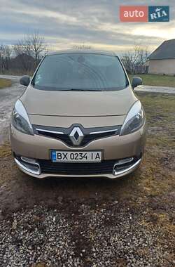 Минивэн Renault Scenic 2015 в Староконстантинове