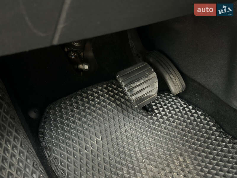 Мінівен Renault Scenic 2015 в Львові