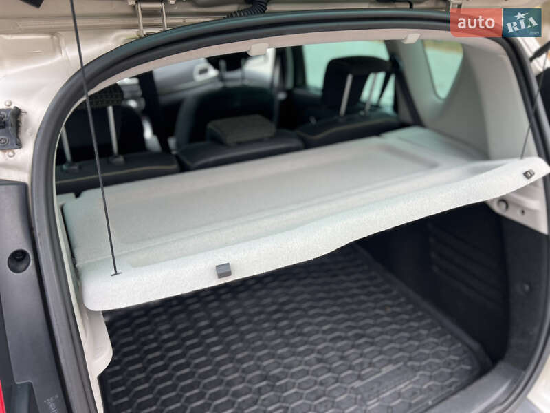 Минивэн Renault Scenic 2010 в Луцке фото 31 Минивэн Renault Scenic 2010 в Луцке