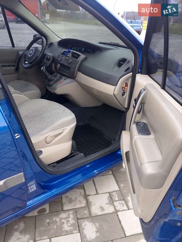 Мінівен Renault Scenic 2006 в Рівному фото 11 Мінівен Renault Scenic 2006 в Рівному