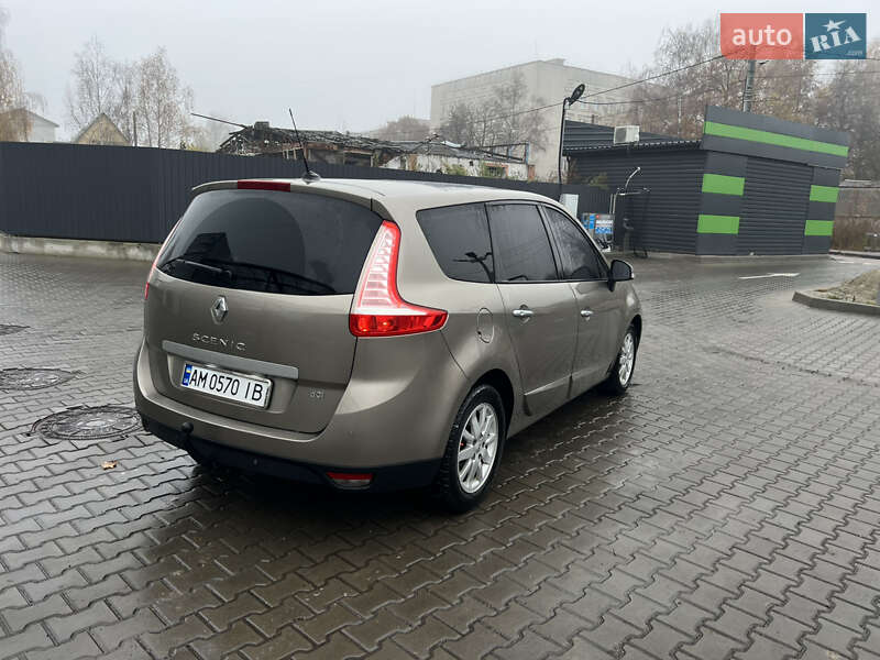Минивэн Renault Scenic 2010 в Житомире