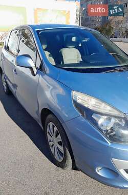 Мінівен Renault Scenic 2009 в Миколаєві