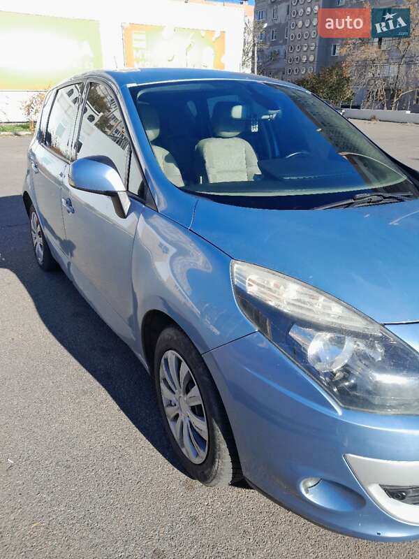 Мінівен Renault Scenic 2009 в Миколаєві
