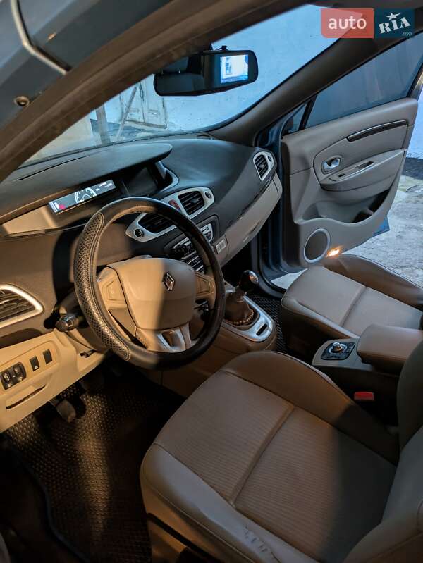Мінівен Renault Scenic 2009 в Миколаєві