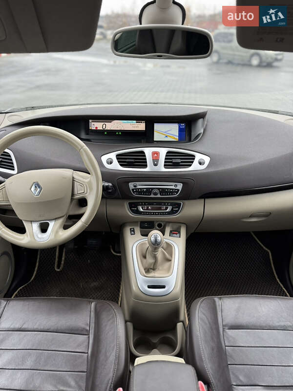Минивэн Renault Scenic 2009 в Черновцах